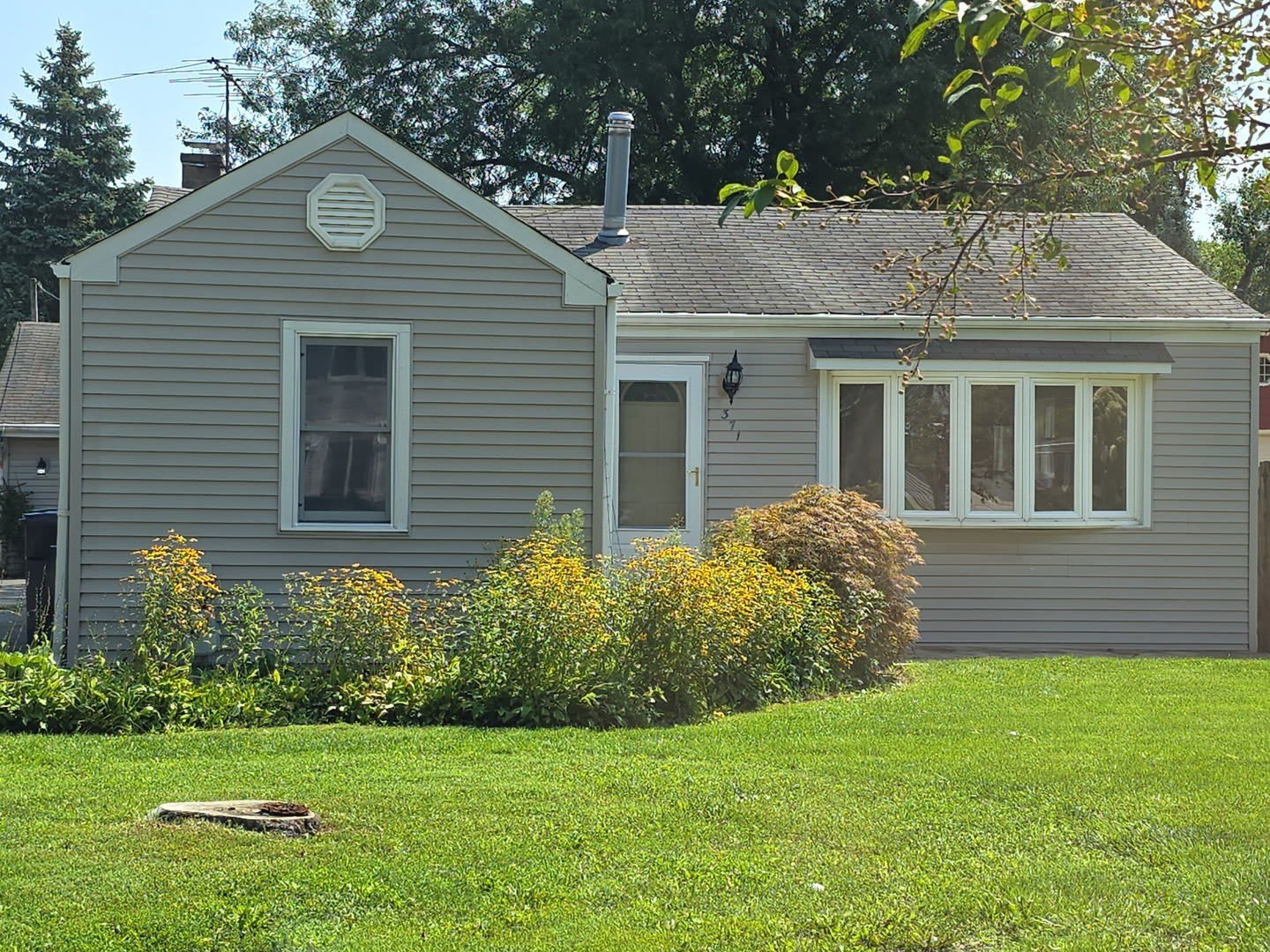 371 N La Londe Avenue – photo 1