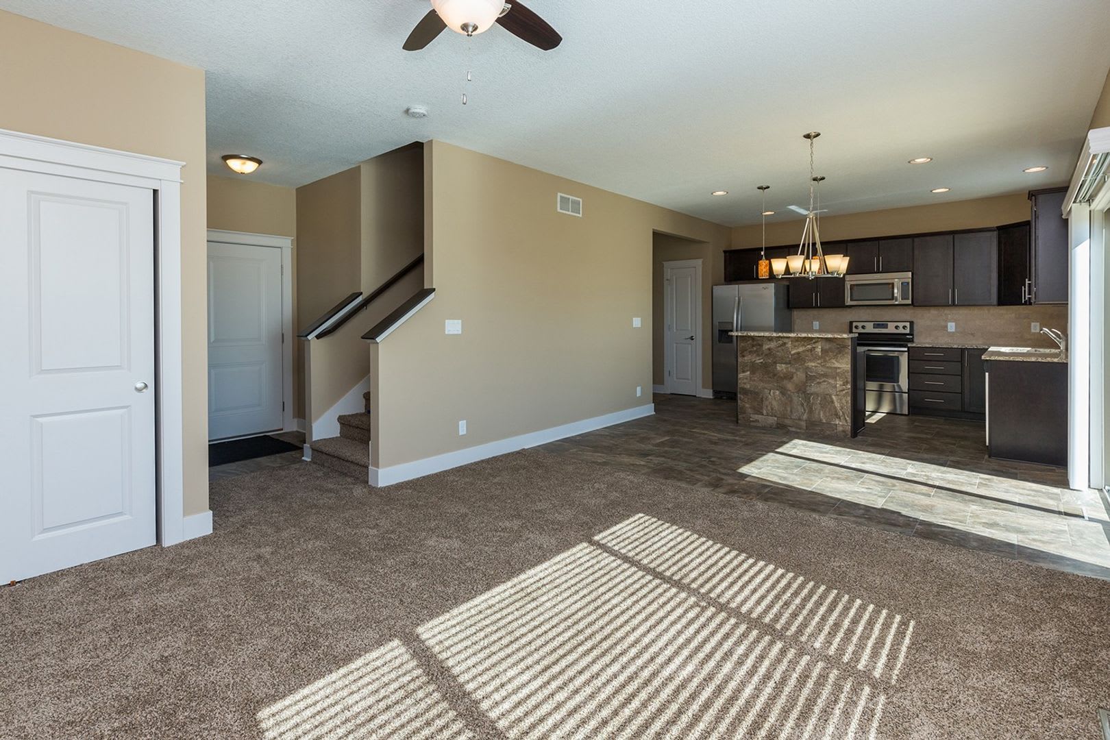 Beautiful 4 Bedroom Home In Grimes – photo 4