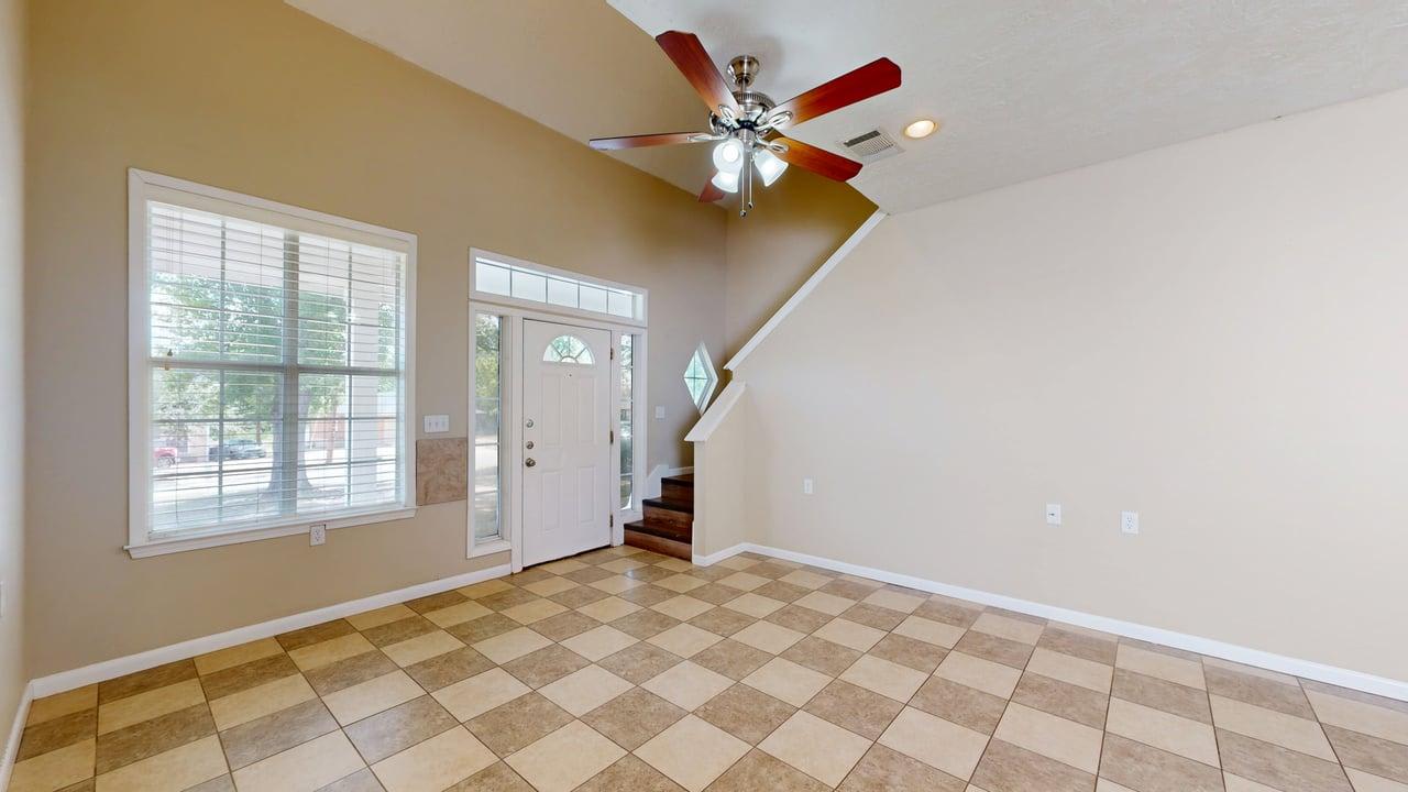 1724 Boardwalk Ct – photo 2