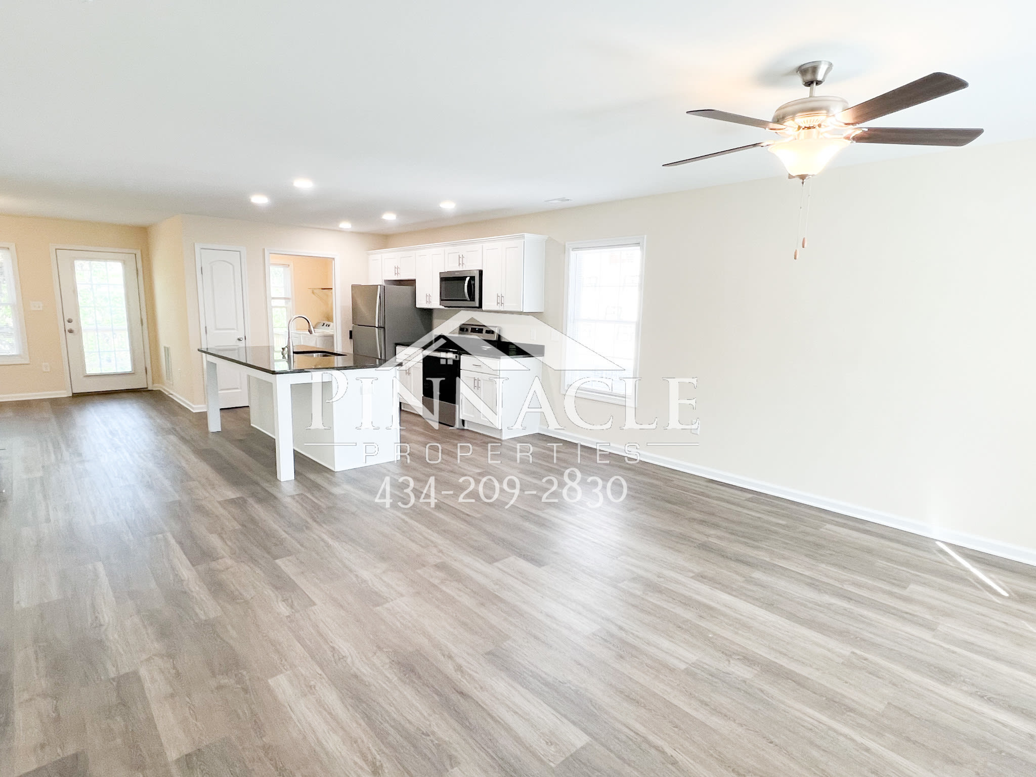 2305 Tazewell Ave – photo 4