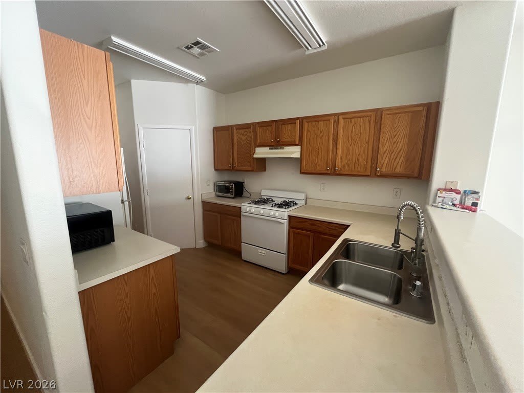 6090 Allred Place – photo 5