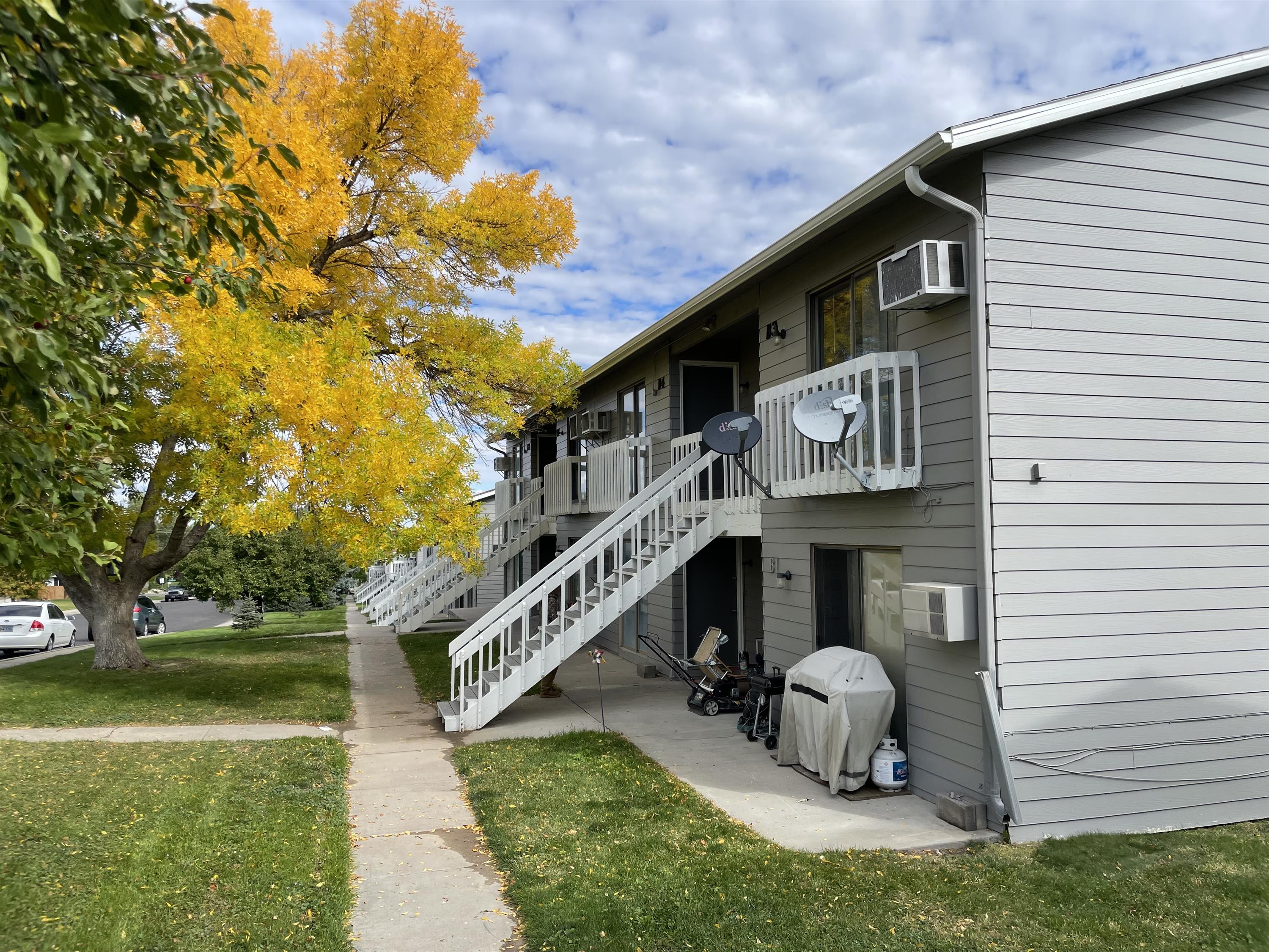 62 12th St – photo 4