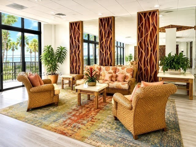 1450 Brickell Bay Dr – photo 2