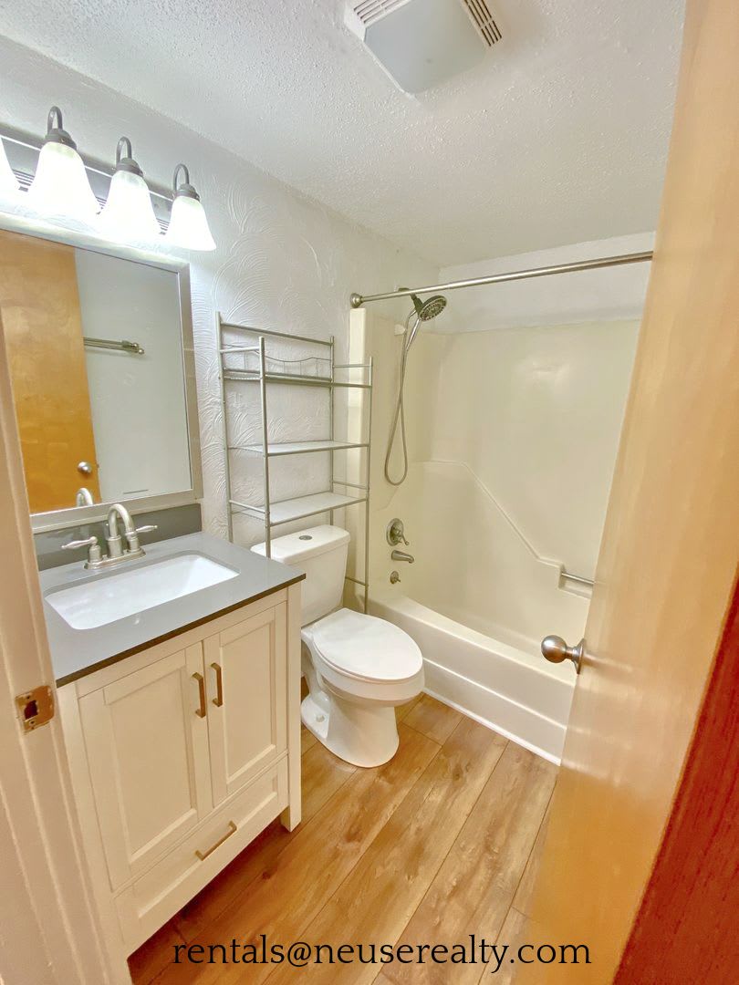 Resort-Style Waterfront Living in Fairfield Harbour! * Beautiful 1BR Condo in Marina Community! – photo 5