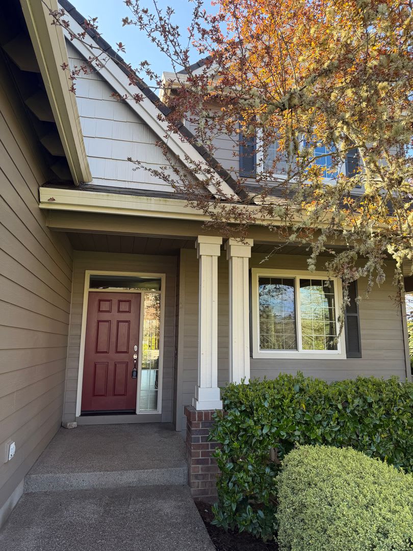 5 Bedrooms And 2 5 Bathrooms With Views Of The Rolling Hills Of Corvallis Country Club – photo 4