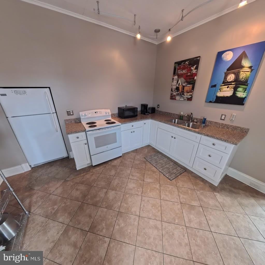 3 S Sillyman Street – photo 4