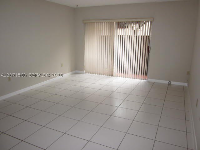10822 N Kendall DR – photo 4