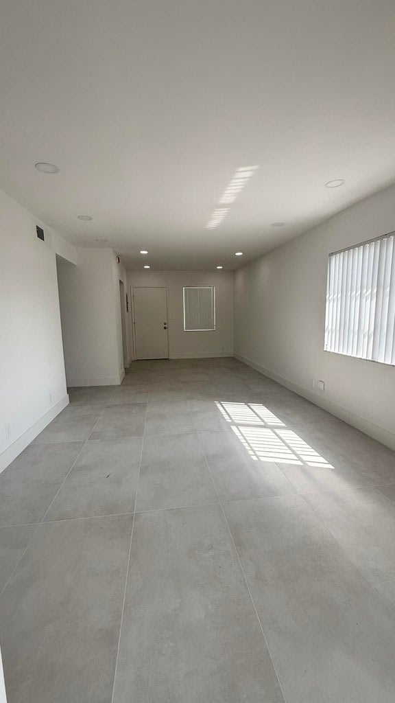 6505 Winfield Boulevard – photo 5