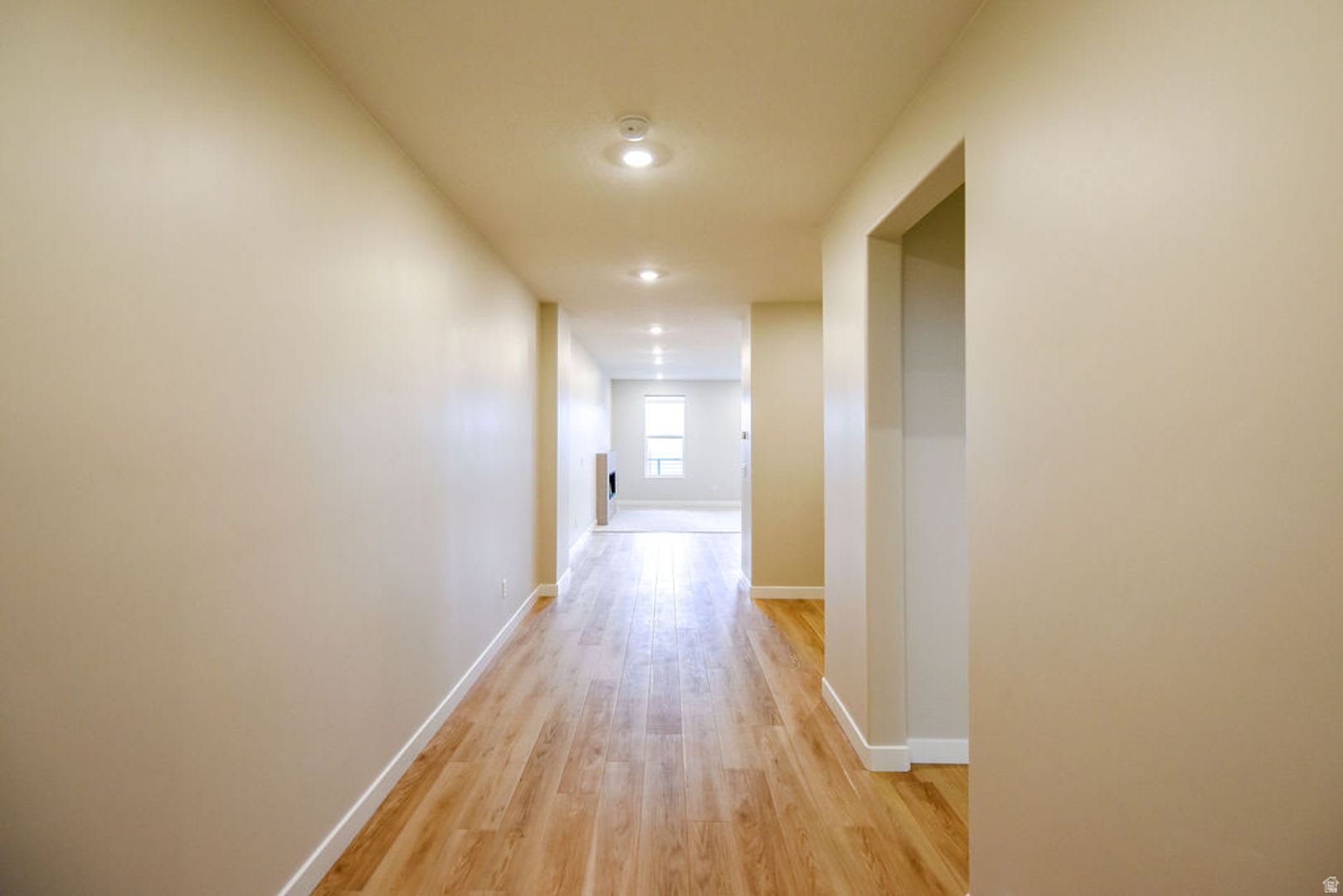 Luxury Townhome with Sweeping Mountain & Valley Views – photo 3