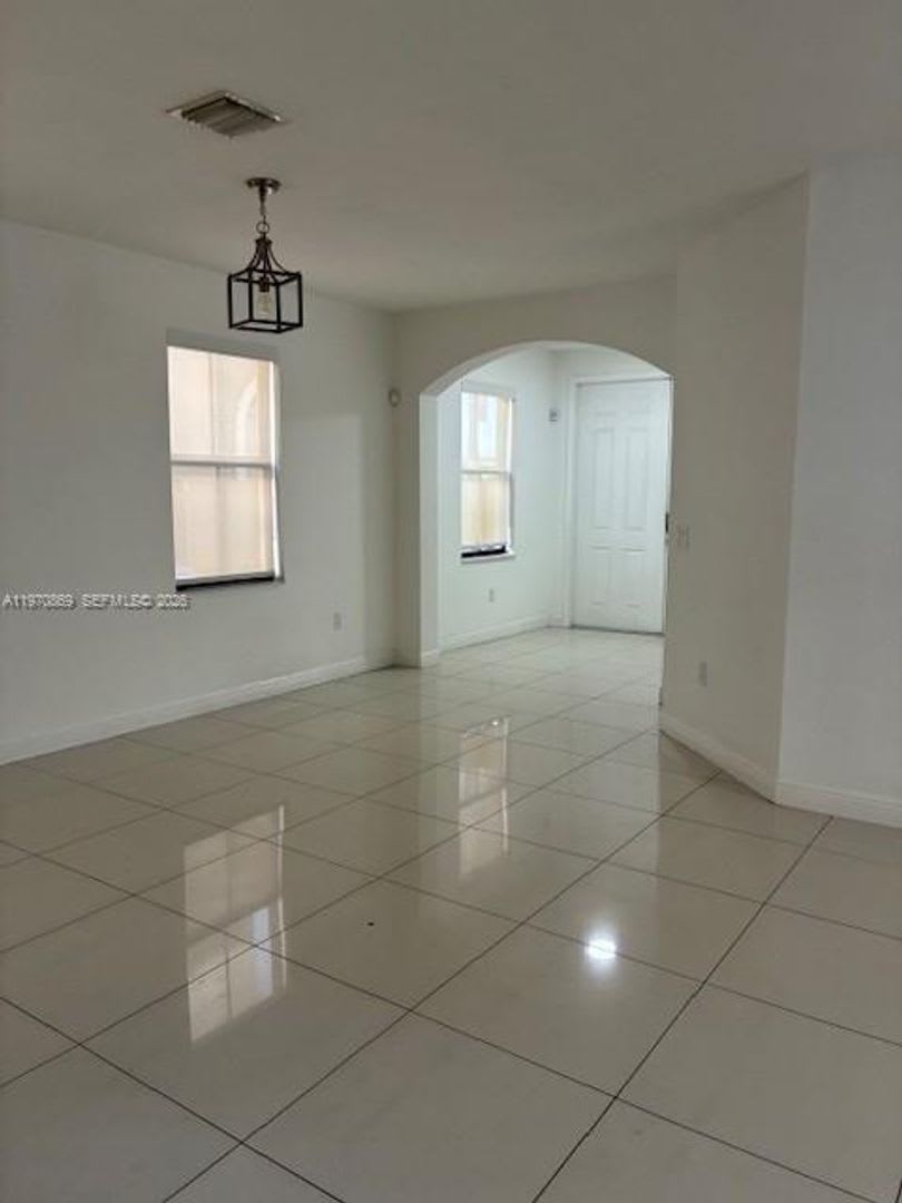 8848 NW 101st Place, Doral, FL 33178 – photo 5