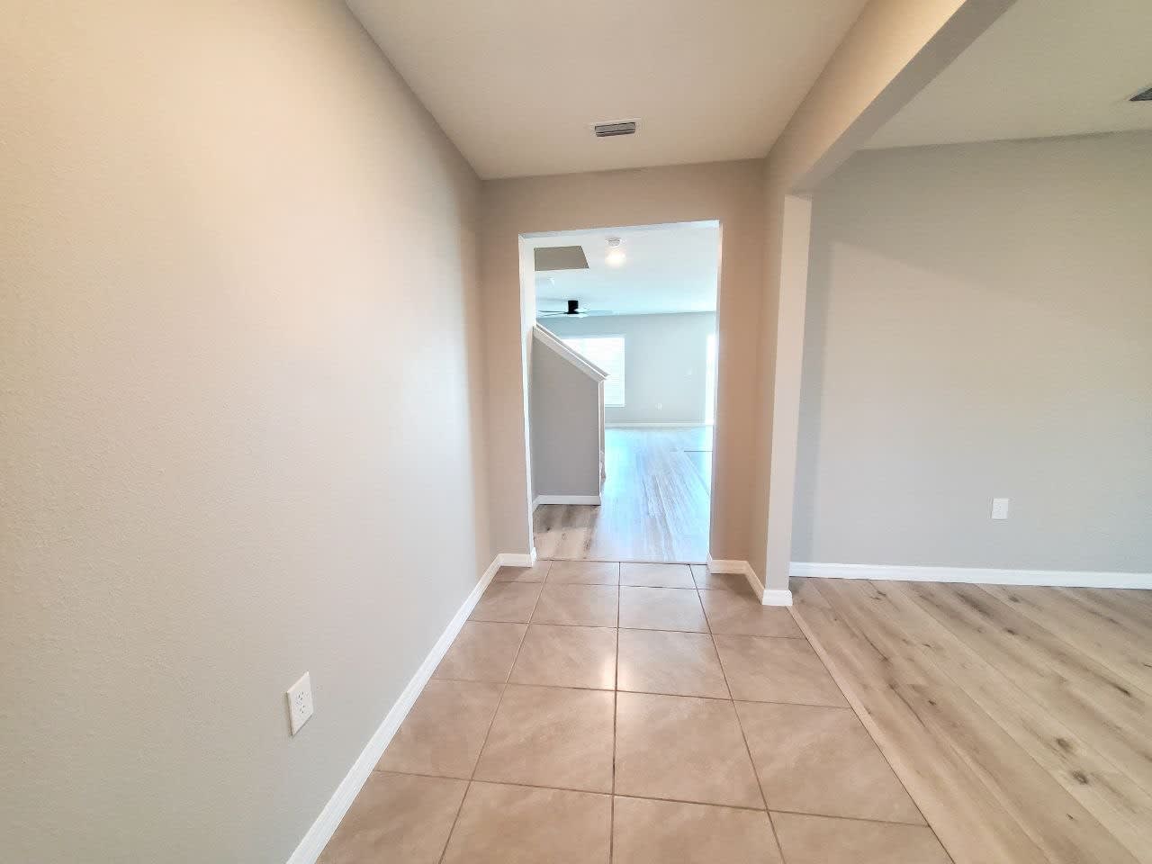 1014 Golden Shiner Ave – photo 3