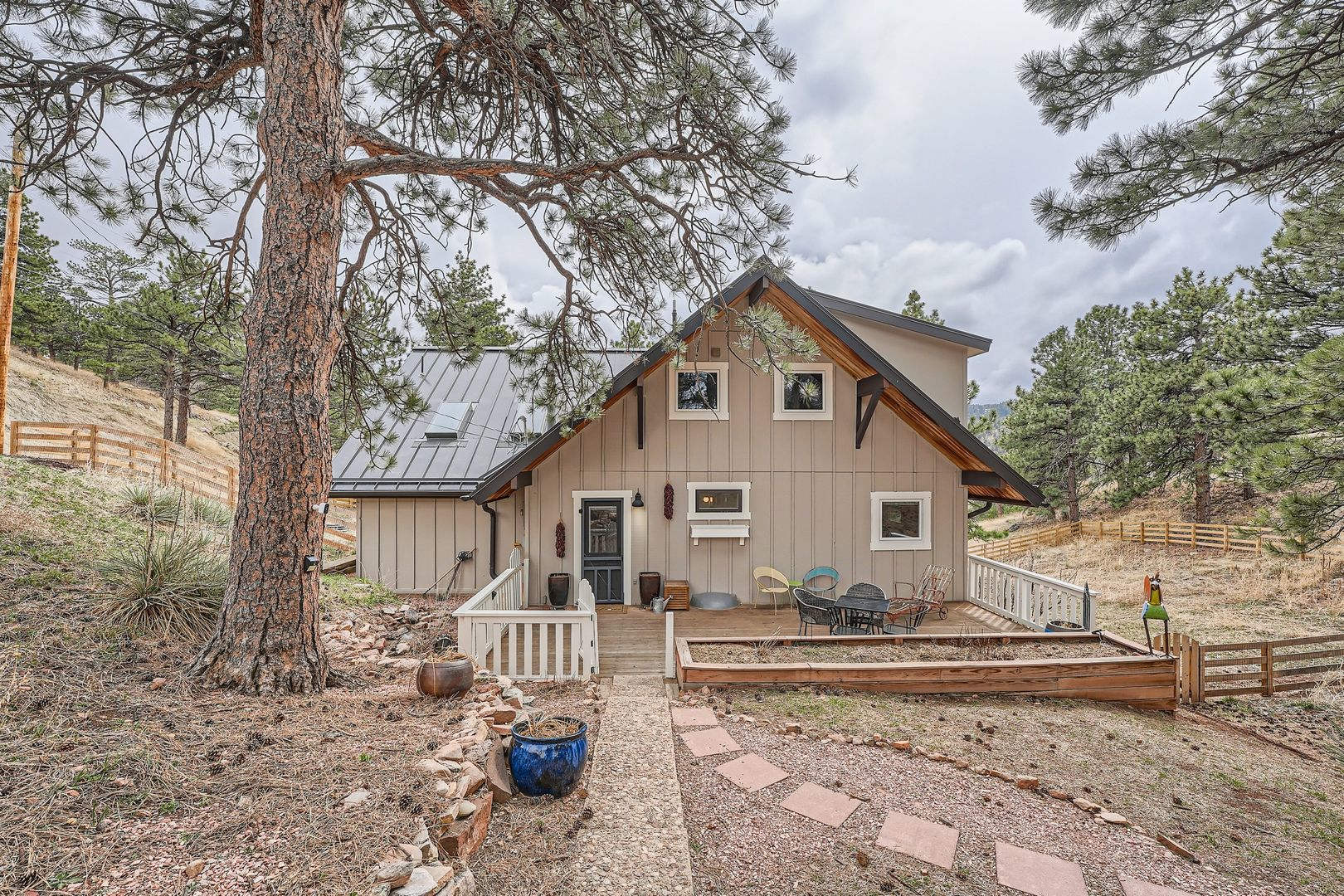 Mountain Retreat: Fully Furnished 3 BDR Home with Sauna – photo 5