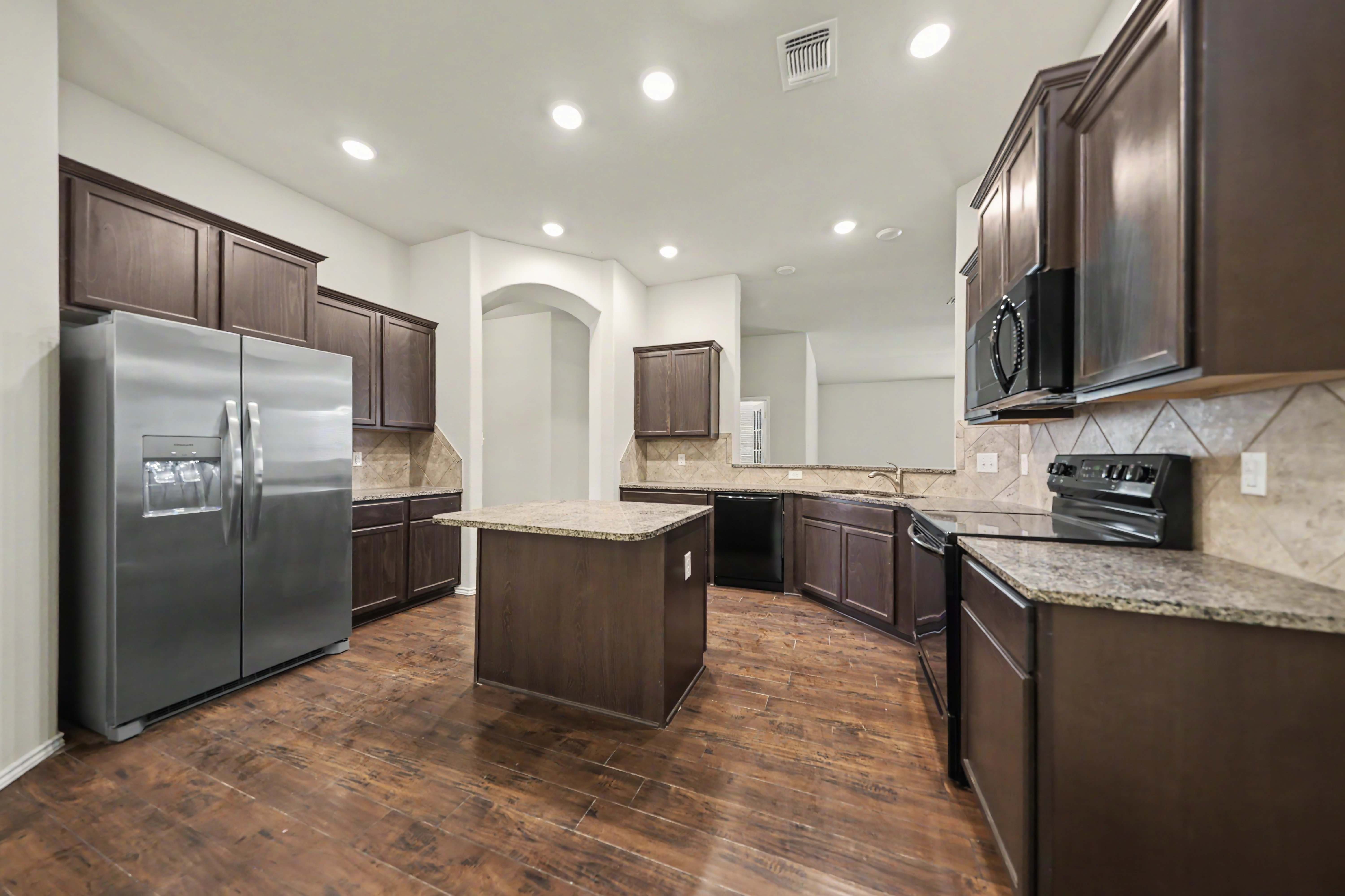 215 Danielle Dr – photo 4
