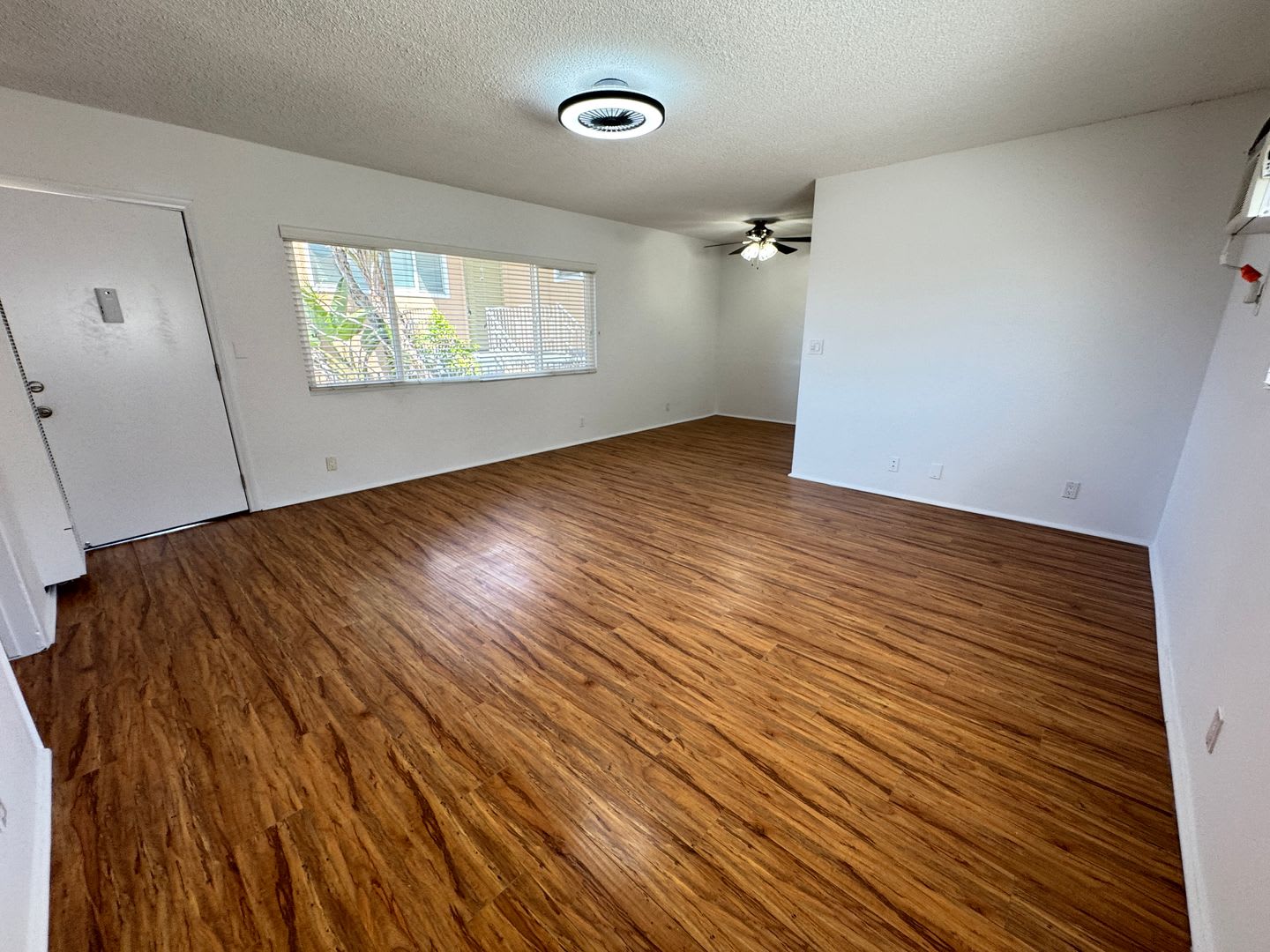 11865 Rochester Ave. – photo 3