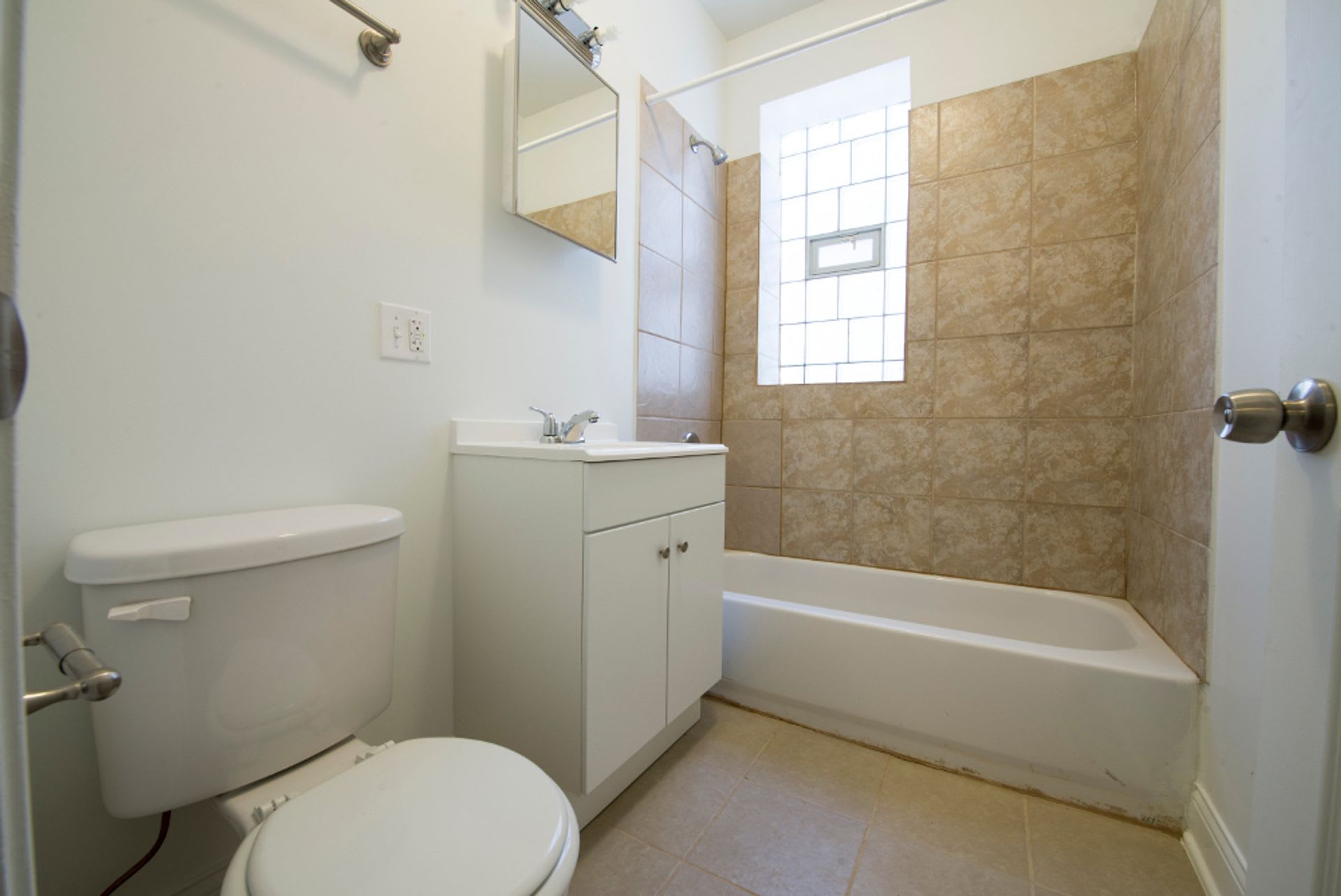 3501 W Adams St – photo 2