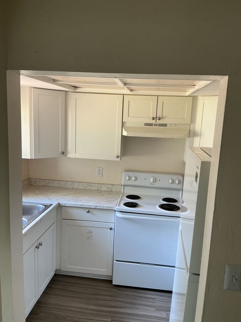 627 SW 69TH TER – photo 4