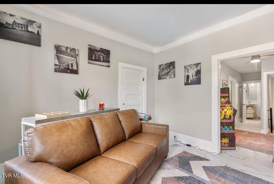 313 S Cutler Street – photo 5