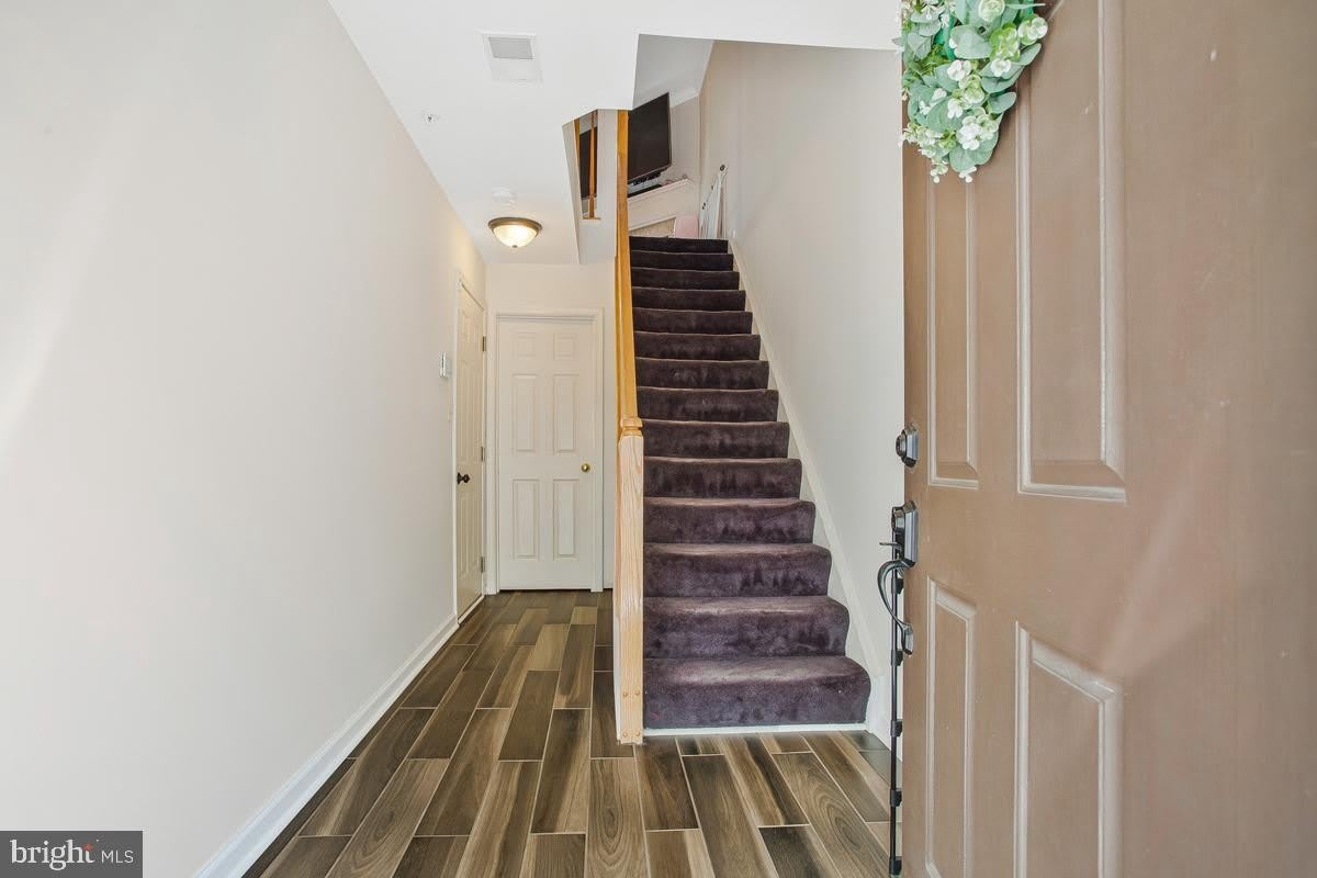 13902 BARRINGTON Lane – photo 4