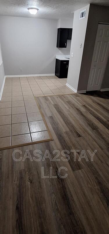 672 Knox Blvd – photo 2