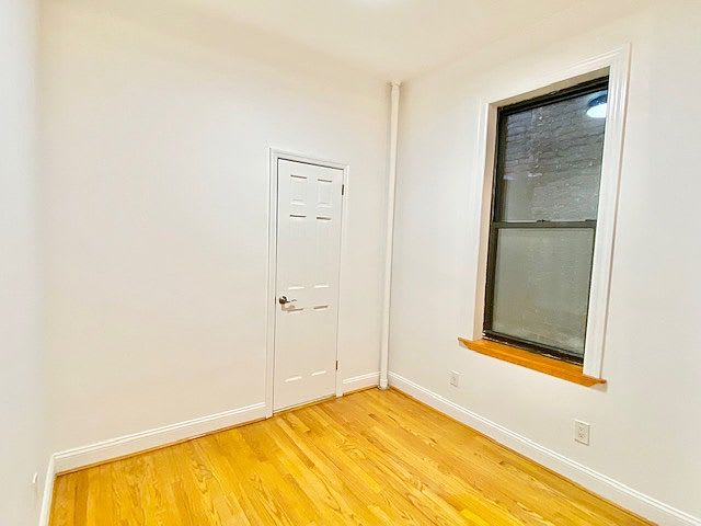 306 E 11Th St Apt 4C – photo 5