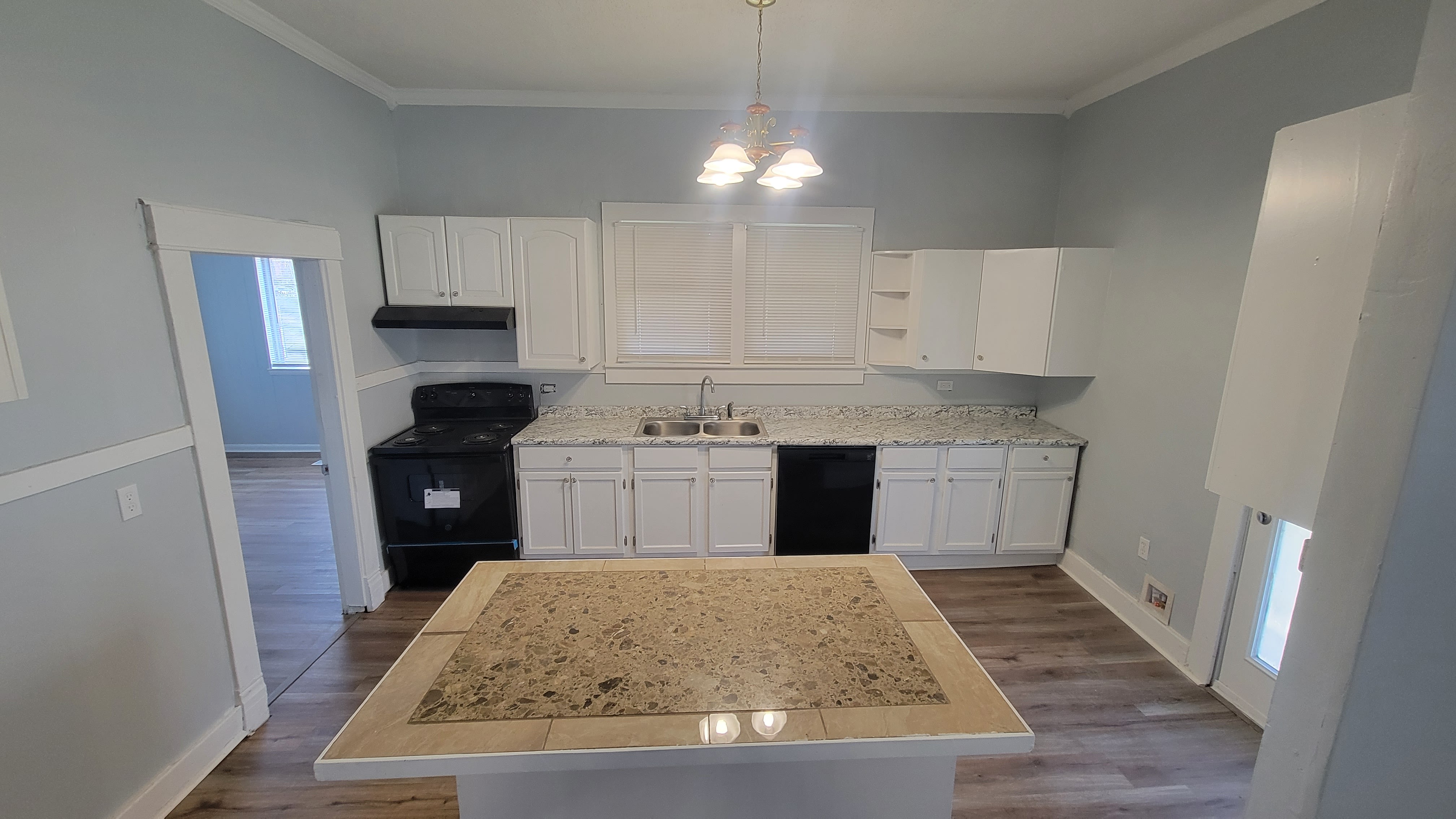 2300 S Pulaski St – photo 5