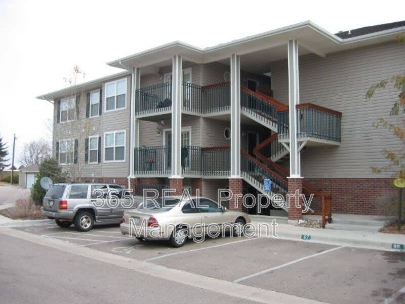 2551 West 24th Street, Unit B1 – photo 1