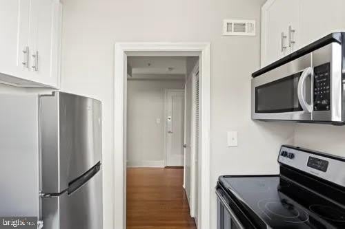 3742 12Th Street Ne – photo 4