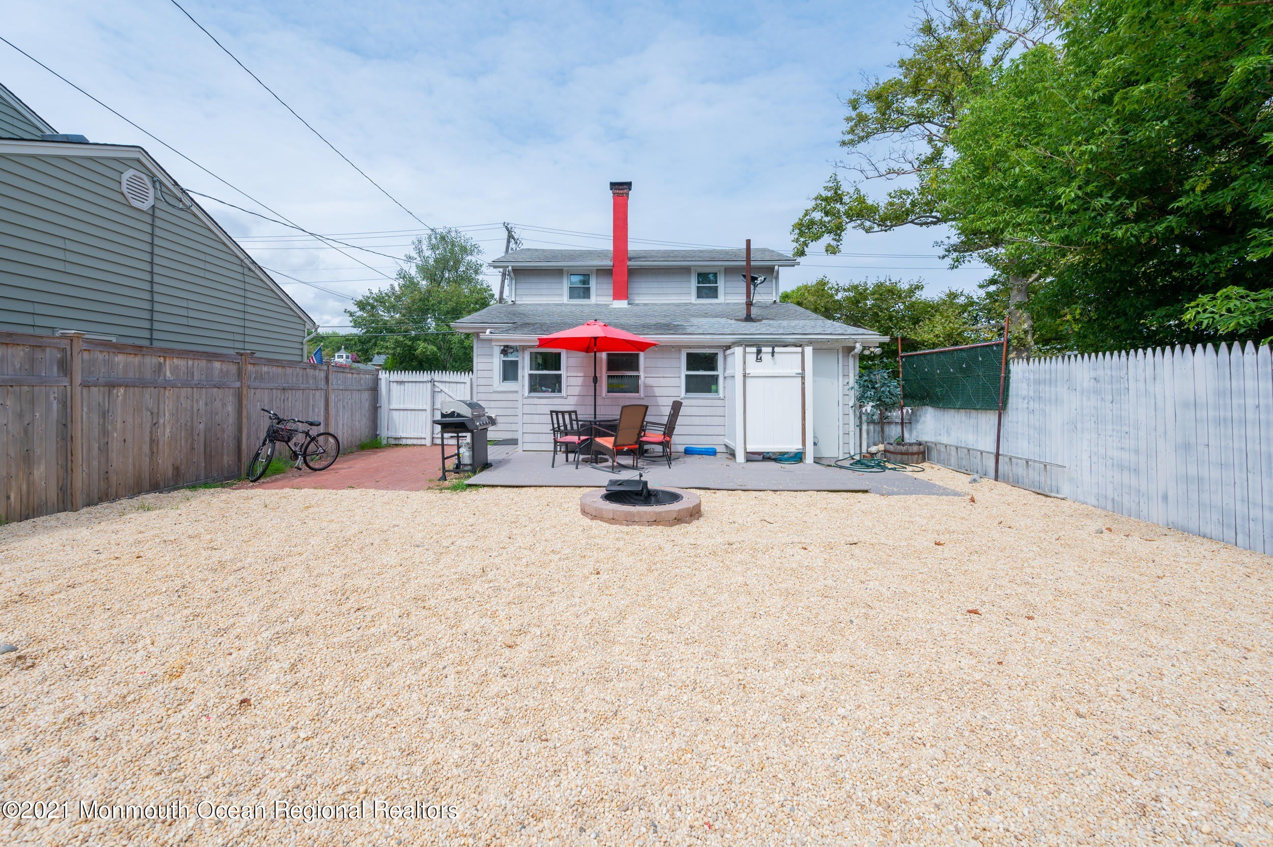 203 Bridge Avenue – photo 1