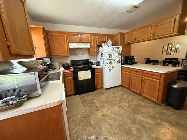 903 Azalea Court – photo 4