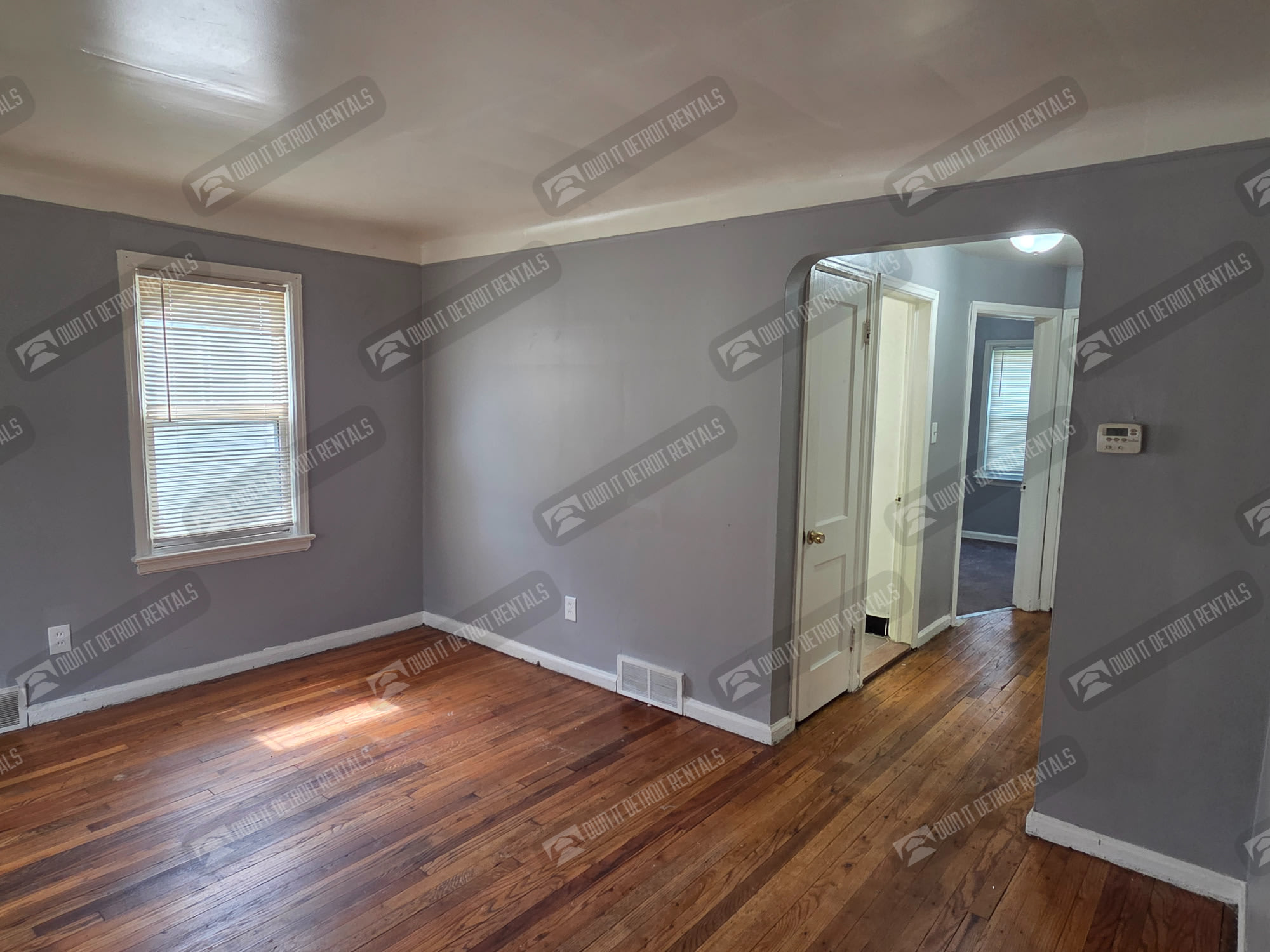 9245 Archdale St – photo 4