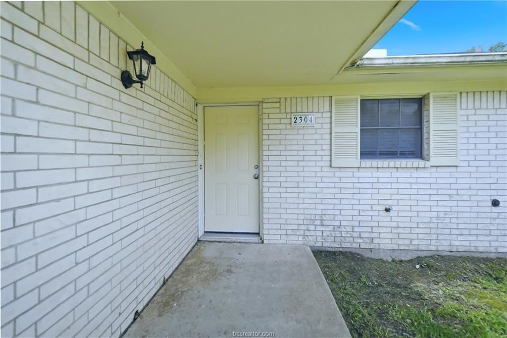 2304 Devonshire Street – photo 4