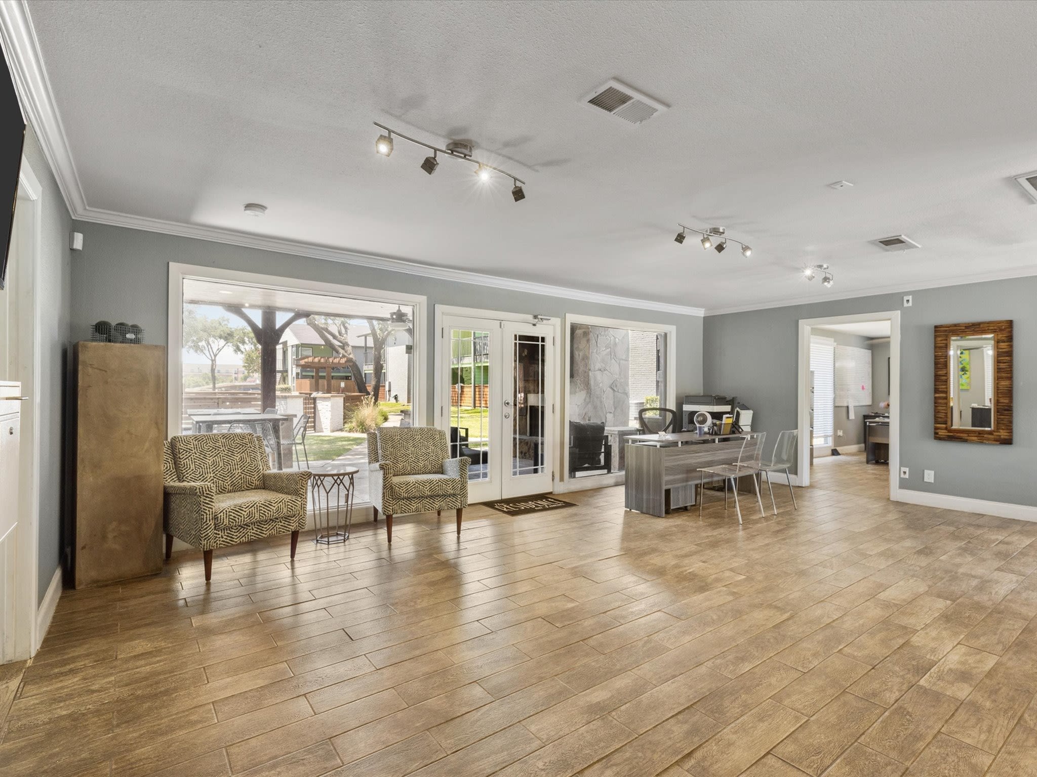 The Residence on Lamar – photo 5