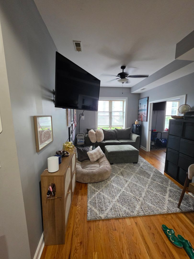 1151 E 61St St – photo 3