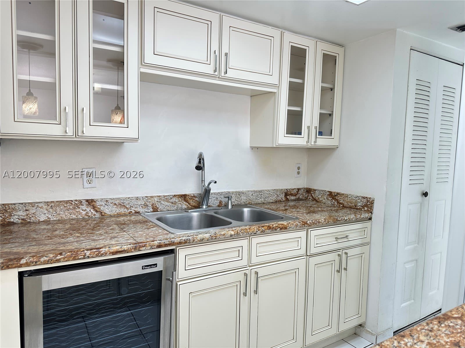 802 NW 87th Ave – photo 5
