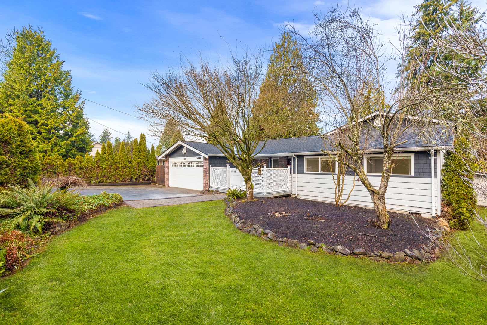 South Rose Hill 4 Bedroom with Entertainment Deck – photo 3