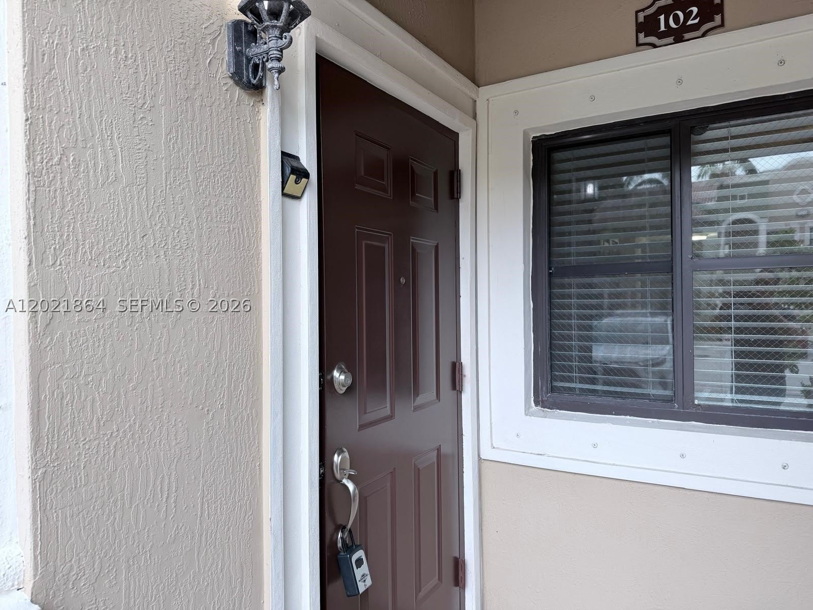 3585 NE 5th St – photo 4