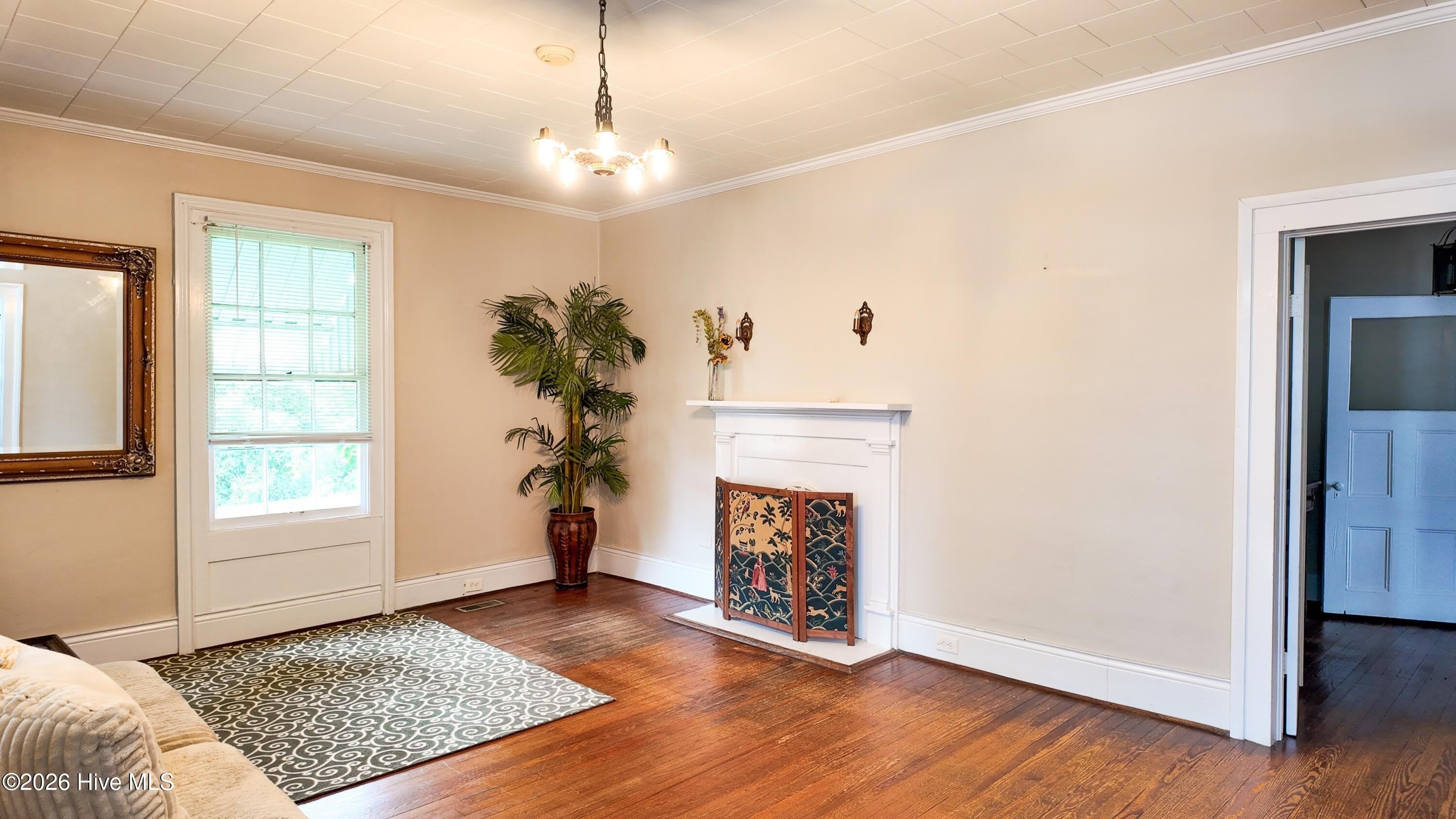 204 W Main Street – photo 4