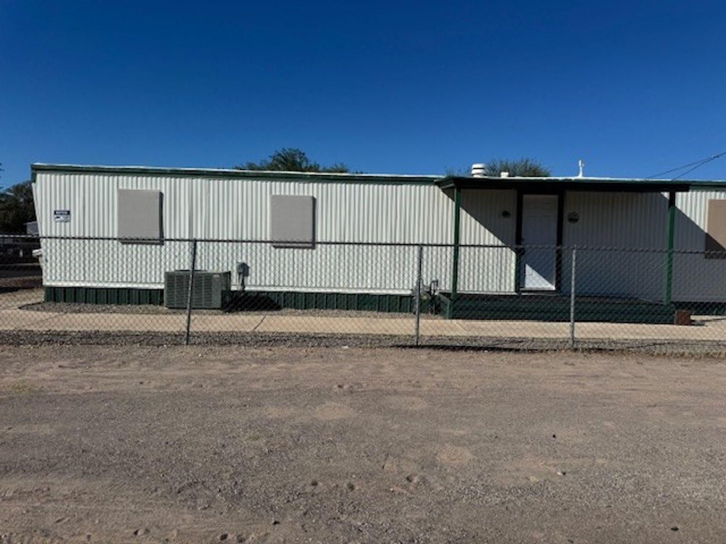 Parially Furnished 2BR 1BA Remodeled-Fenced Yard + RV/Coach cement Parking – photo 1
