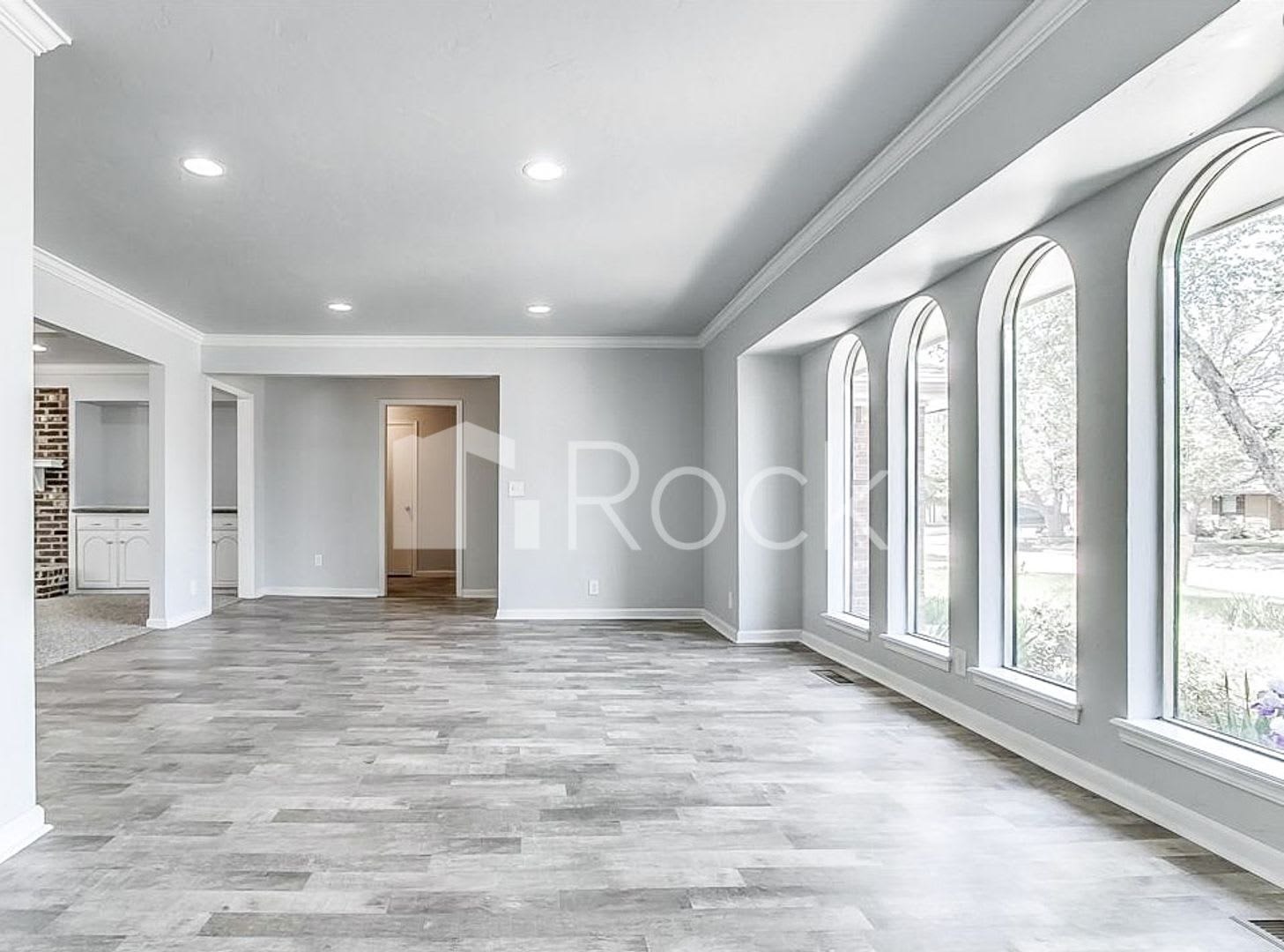 Spacious 4-Bedroom 3-Bathroom Home – photo 3