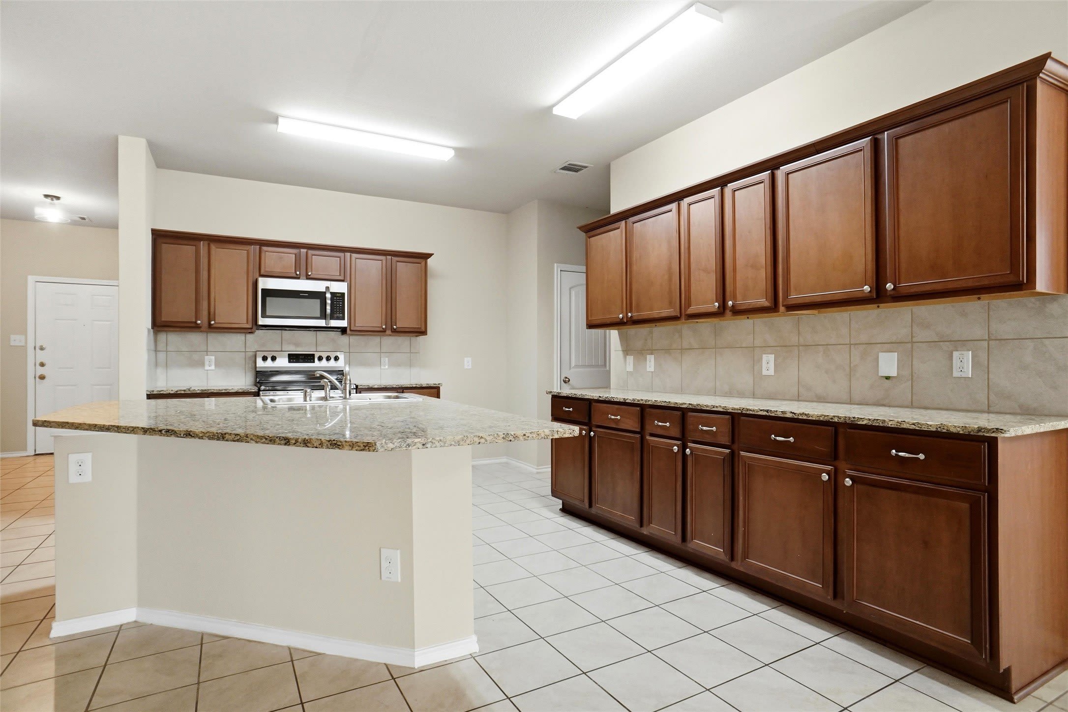 2795 Tanner Street – photo 3