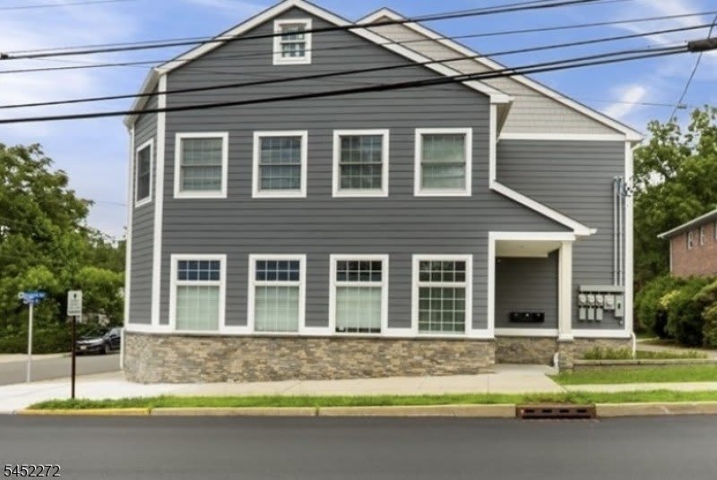 627 Bloomfield ave – photo 2
