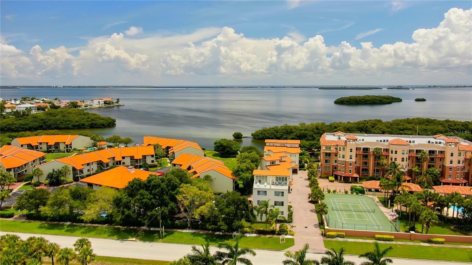 1575 PINELLAS BAYWAY Way S – photo 1