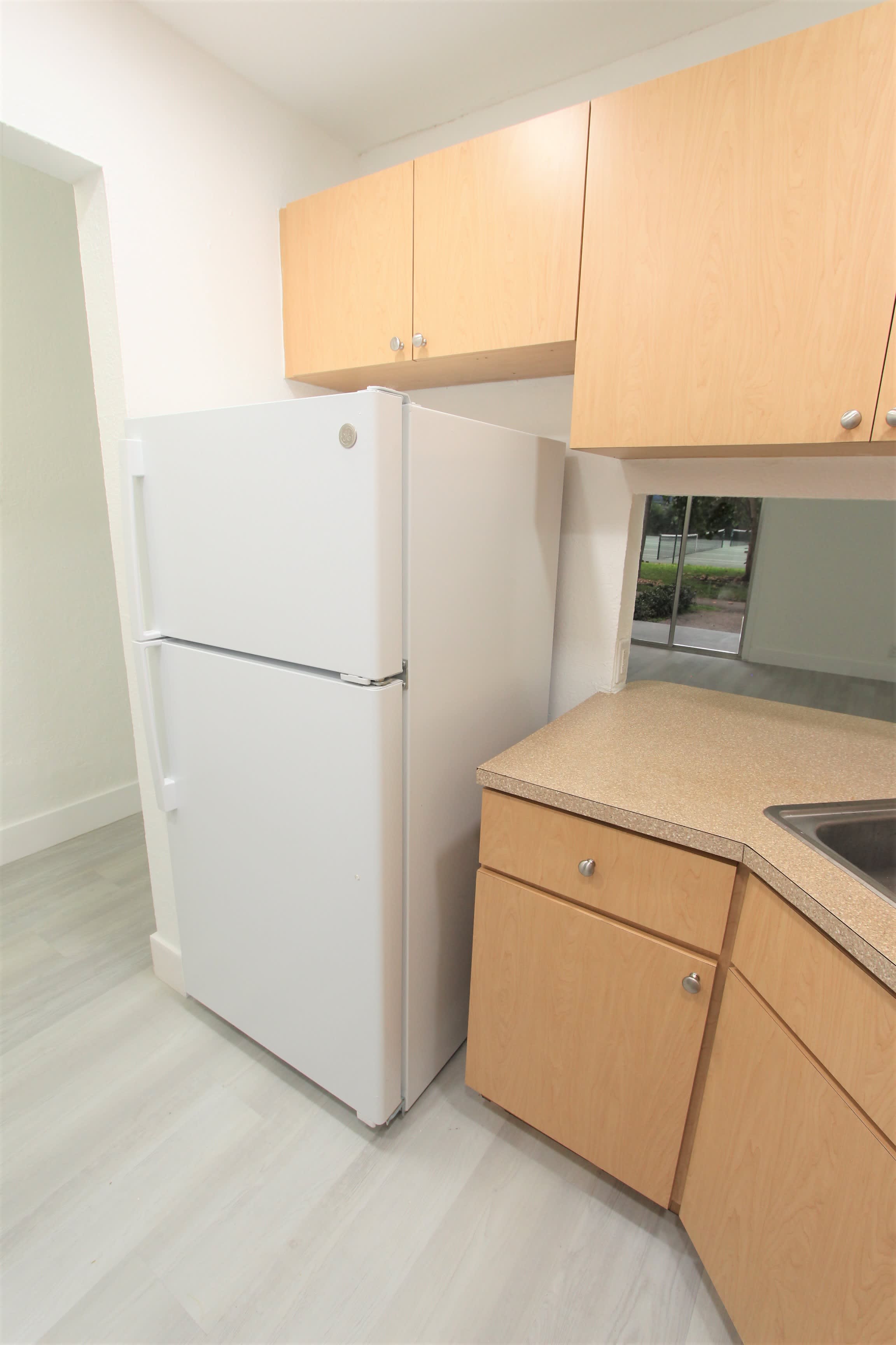4550 NW 9th St – photo 3