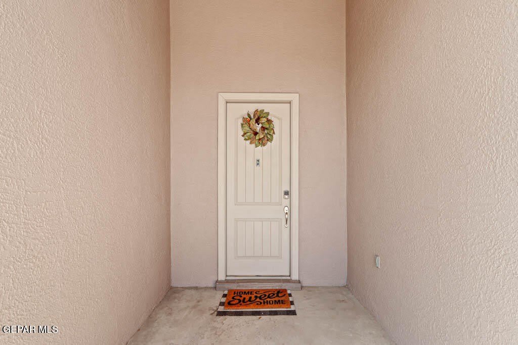 14553 HUNTERS GROVE Avenue – photo 5