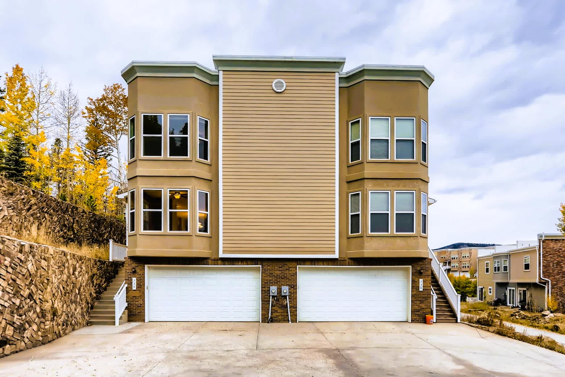 736 Martin Drive – photo 3