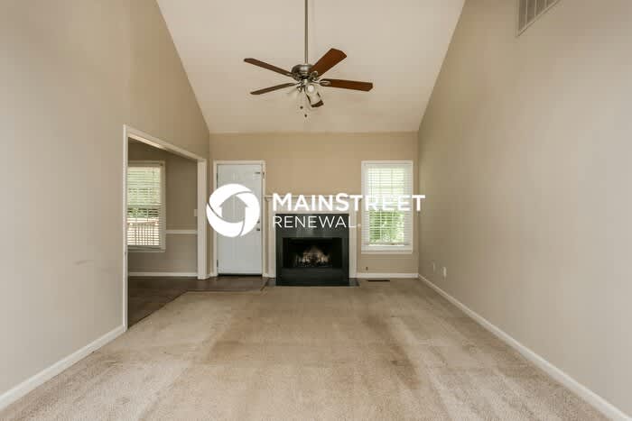 302 Wood Knoll Court – photo 2