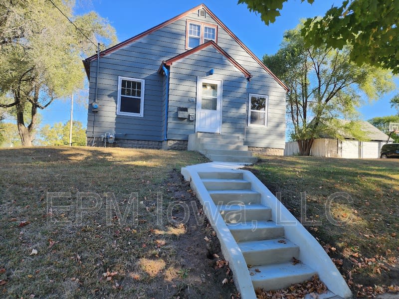 401 Charles Street – photo 1