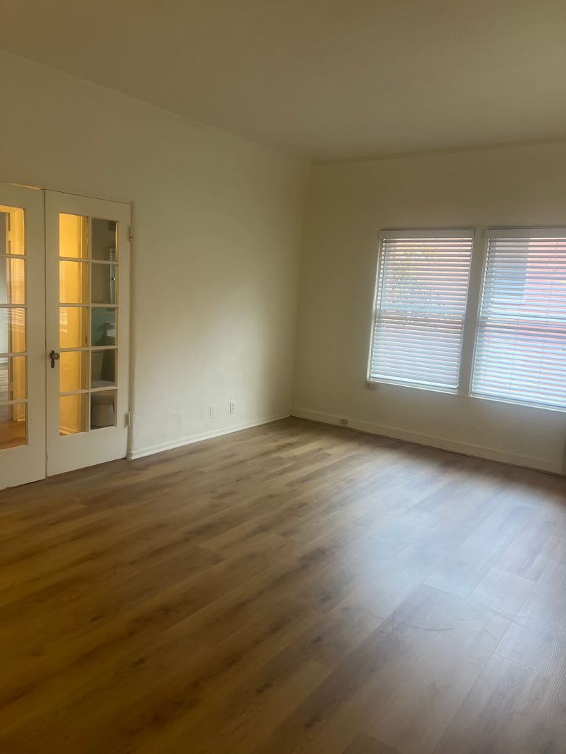 Mansfield Apartments – photo 2