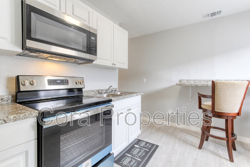 685 Sears Ave Ne – photo 5