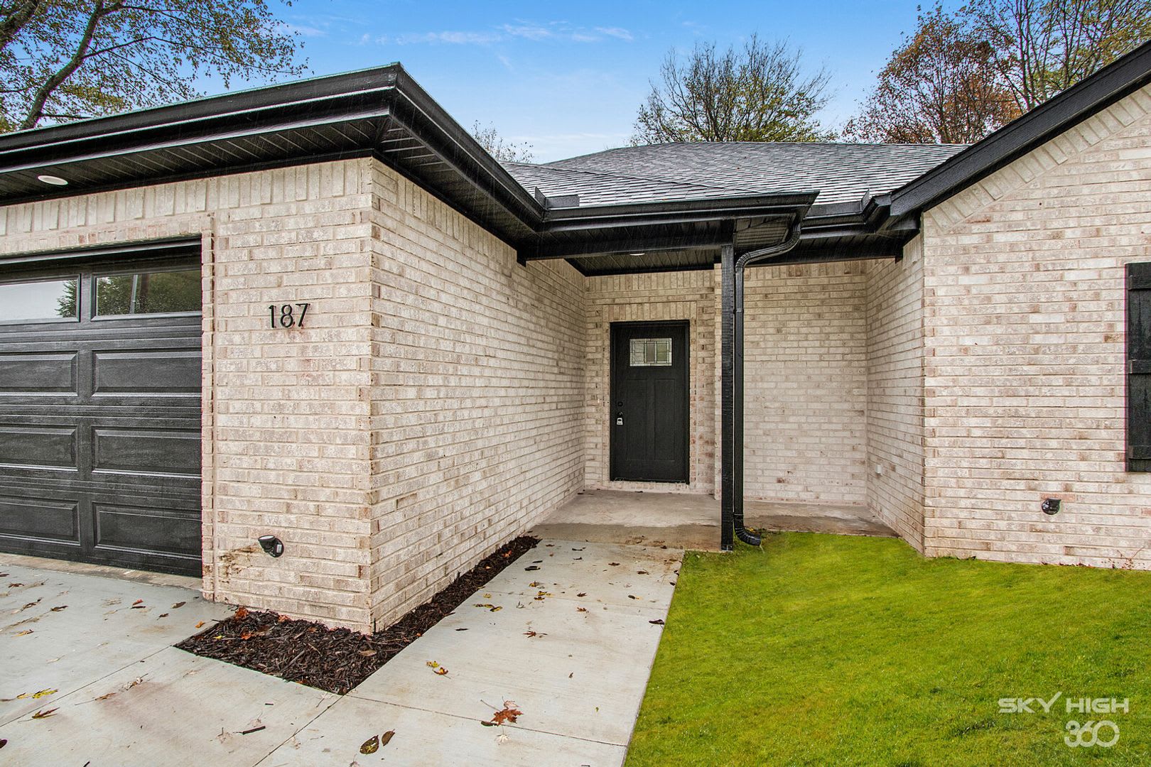 Newer Split Floor plan Home!! – photo 4